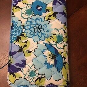 NWT VERA BRADLEY ACCORDION WALLET BLUEBERRY BLOOMS